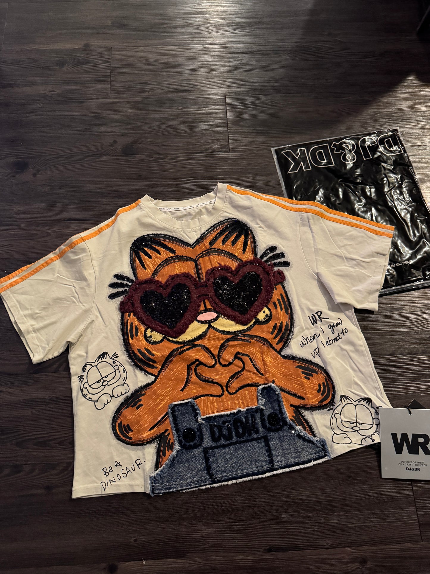 DJ&DK Garfield Tee w/ Heart Sunglasses Overalls oversized