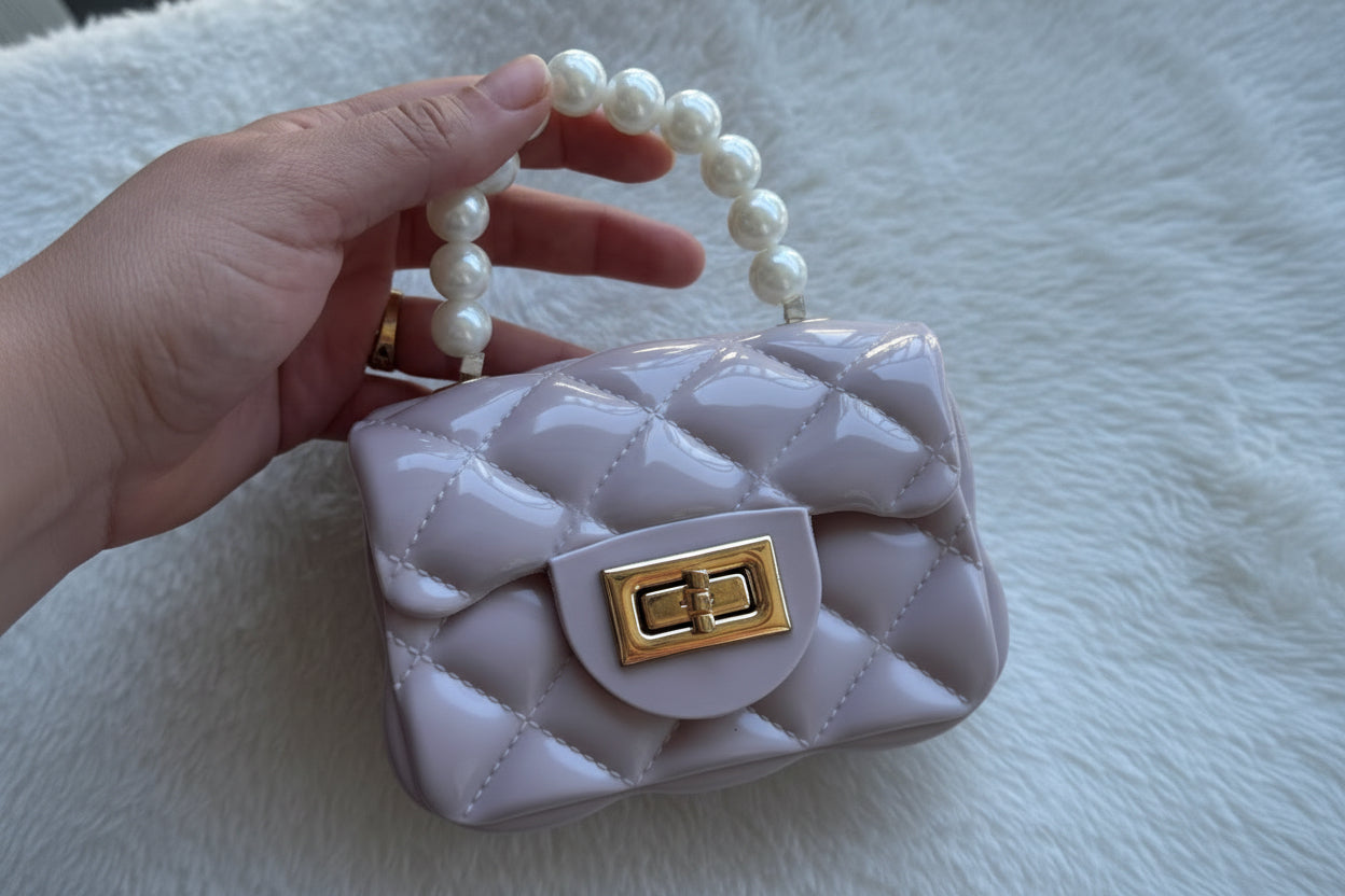 girl's handbag